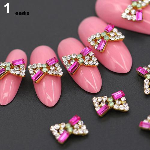 [Hàng mới về] Bộ 10 đá nhân tạo 3D dán trang trí móng tay sang trọng lấp lánh