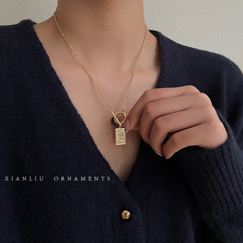 Ot Vòng cổ Dài Thiết Kế Đơn Giản Có Khóa Chân Dung Retro Âu Mỹ Thiết Kế Đơn Giản