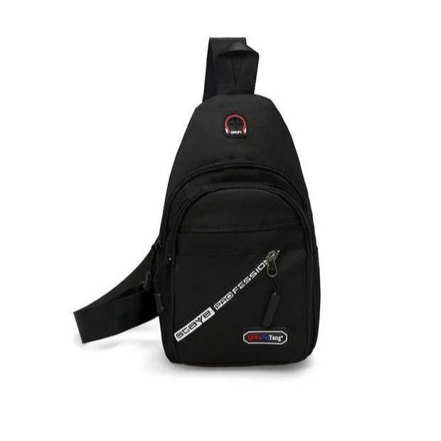 Túi đeo chéo phong cách thời trang trẻ trung năng động