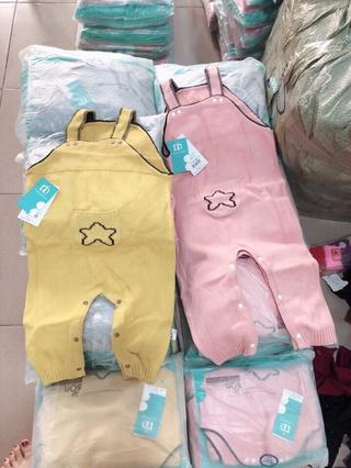 Yếm len cho bé