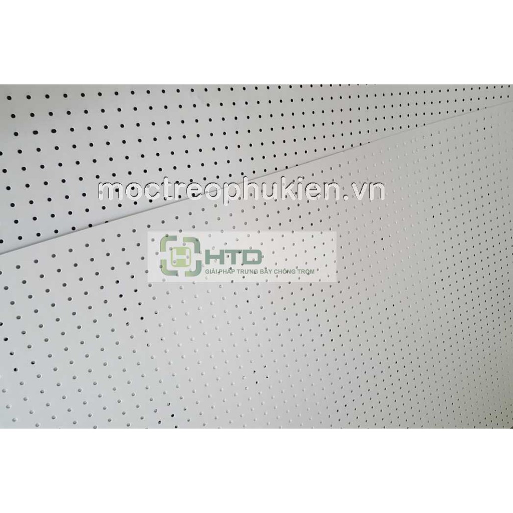 Tấm tôn đục lỗ sơn tĩnh điện cài móc treo (1m x 2m)