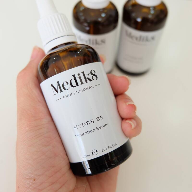 SERUM PHỤC HỒI CẤP ẨM MEDIK8 HYDR8 B5 HYDRATION 30ML & 60ML