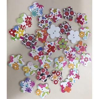 Gói 5 hạt nút gỗ hình cánh hoa in hoa văn 2 lỗ size 25mm