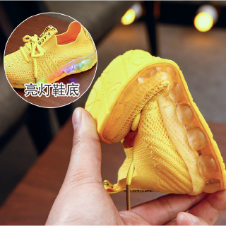 Giày Thể Thao Đế Mềm Có Đèn LED Dành Cho Bé