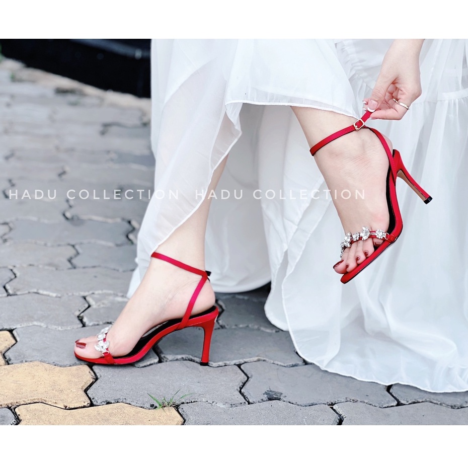 Giày sandal cao gót quai mảnh đính đá 7cm Bud Charm HADU M792 chất liệu lụa satin