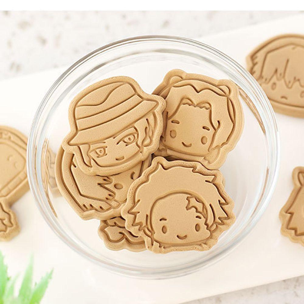 Bộ 8 Khuôn Làm Bánh Quy Hình Anime Xinh Xắn