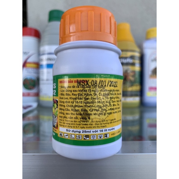 Siêu kích rễ cây trồng cực mạnh Roots 02, chai 100ml bình 16lit