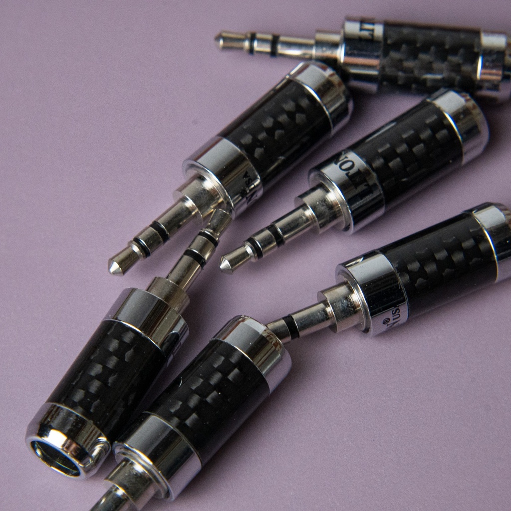 Jack 3.5mm LITON carbon hàng loại 1 độ hoàn thiện cao