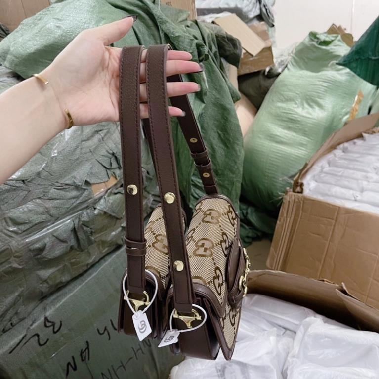 Túi Xách Nữ Khoá Ngang In Chữ To G853/863#