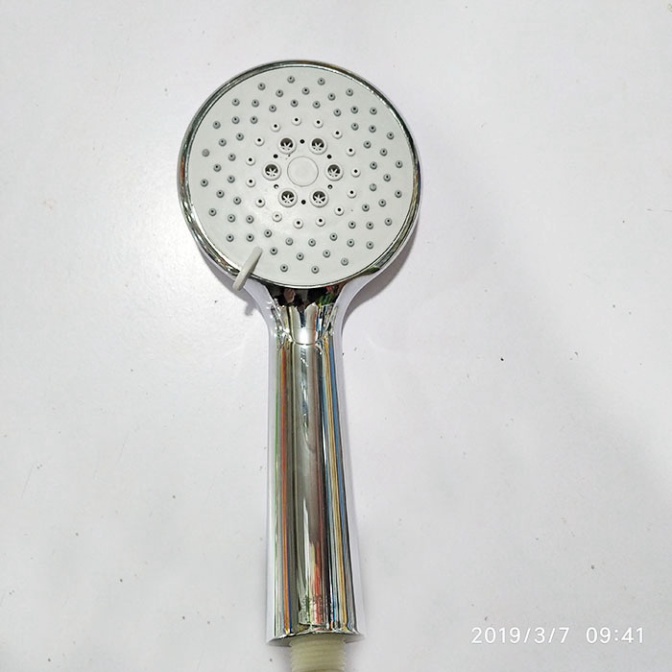 Bộ tay sen tắm , bát sen loại tròn to có 3 chế độ nước bằng Crom thông dụng cao cấp dùng trong phòng tắm (Cài ABS dán)á