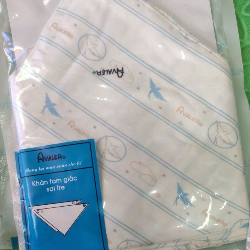 Khăn yếm tam giác sợi tre Avaler cho bé trai, bé gái nhiều mẫu