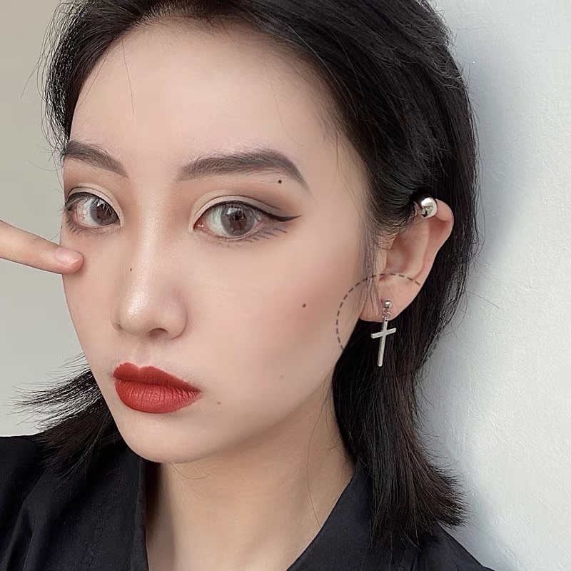 Khuyên tai thánh giá thép titan không gỉ phong cách Gothic, Retro