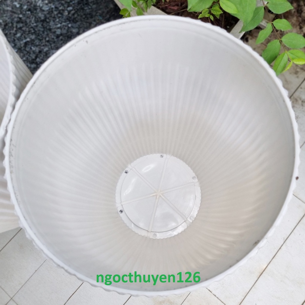 Bộ 02 chậu trồng hoa gân sọc màu trắng size đại 40x48x26cm nhựa dày đẹp