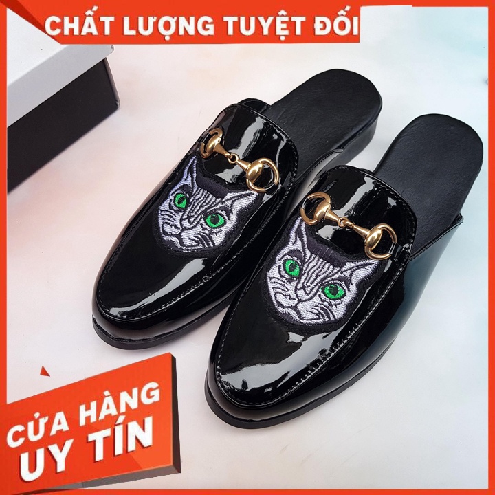 Giày sục da bóng  THÊU HÌNH MÈO  trang trí mác G.C kim loại.