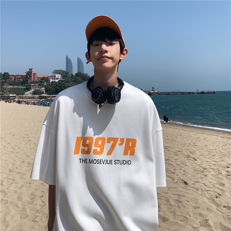 【4 Colors】M-5XL Oversized Tshirt Couple Shirts Korean Tops Harajuku Short-sleeved T-shirt Men's Summer Trend Five-sleeve Fashion Brand Ins Hong Kong Style Loose and Simple Half-sleeved Shirt