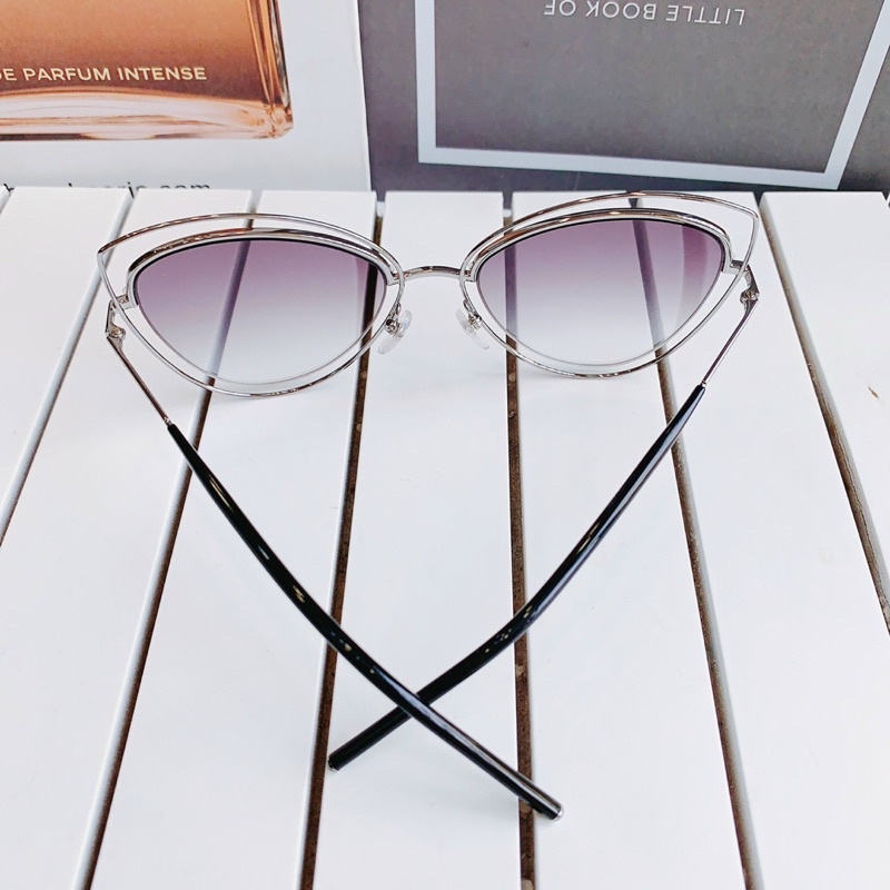Kính Marc Jacobs mắt mèo siêu nhẹ cho nữ .