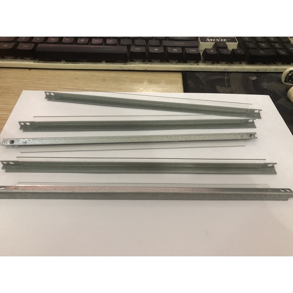 Gạt nhỏ  35A 85A 78A 337 83A dùng cho máy in HP 1005 1006 1522 canon 3050 3100 6030 6230  6200 151 - GẠT 35A