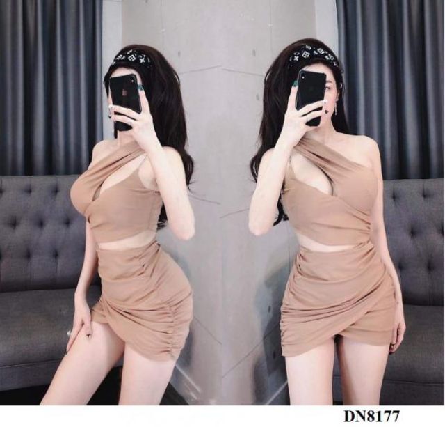 Đầm body sexy rút nhúng hở ngực