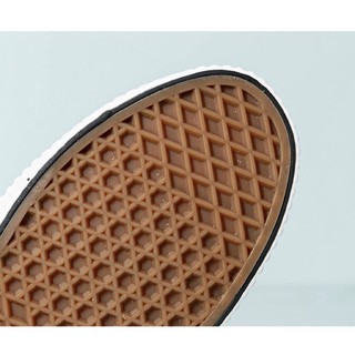 Giày Sneaker Trắng Viền Đen Doremon Doraemon