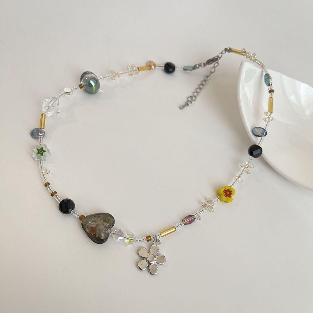 Vòng cổ Mặt Hình Trái Tim Đính Hạt Phong Cách Retro Dành Cho Nữ