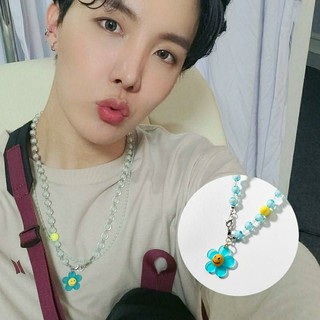 Vòng cổ mặt hoa J hope trong concert O:NE BTS