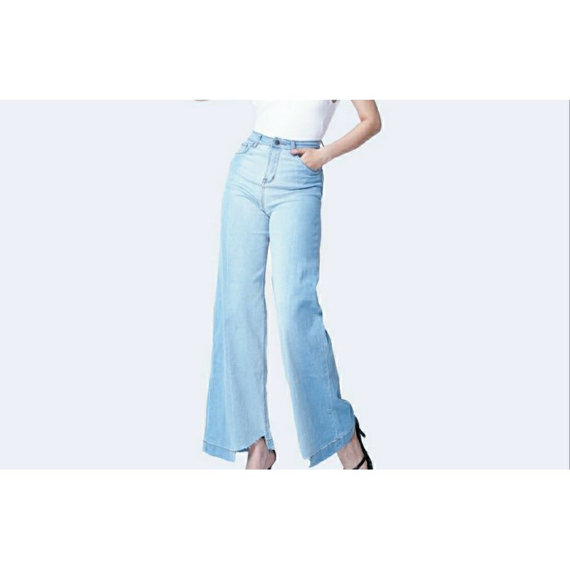 Quần jeans nữ