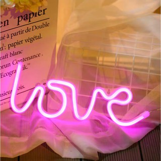 Đèn Neon light chữ LOVE màu hồng