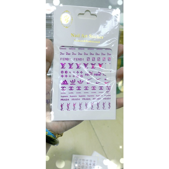 hình thương hiệu 8