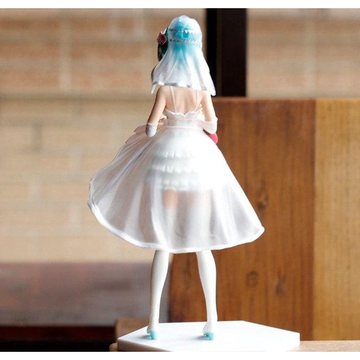 Mô Hình Figure Hatsune Miku White Dress - Cao 26cm