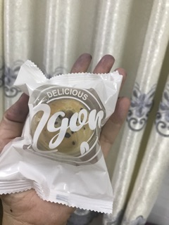 bánh đậu đỏ - trứng muối