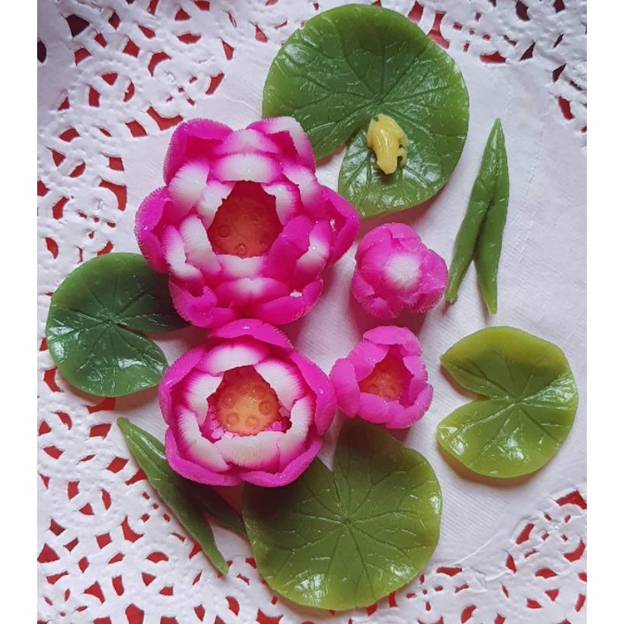 Bộ 7 khuôn silicon hoa sen búp sen lá sen ếch khuôn hoa sen thái làm thạch bánh rau câu hoa nổi 4d bánh trung thu