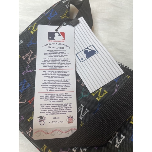 Túi xách nữ NY Monogram Hobo black