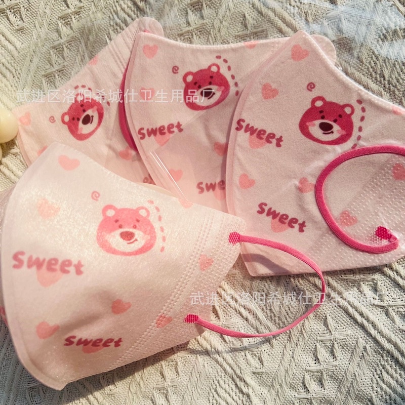 KHẨU TRANG 3D HỒNG HOẠ TIẾT GẤU DÂU LOTSO SIÊU HOT 🐻🍓