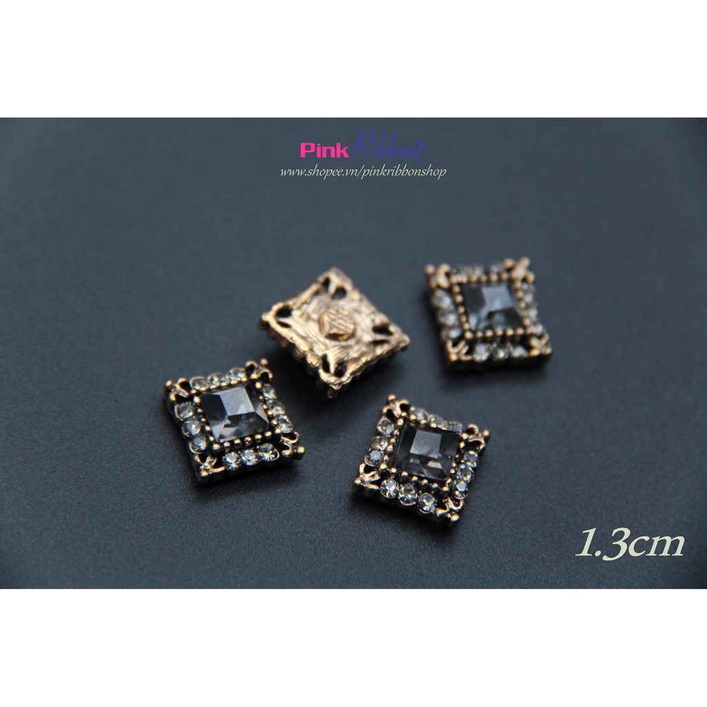 Charm cao cấp đá ghi vuông 1.3cm