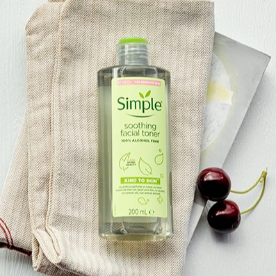 (MẪU MỚI) Nước hoa hồng Simple Soothing Facial Toner