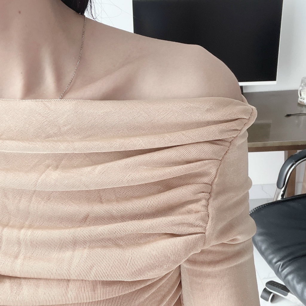 [Có sẵn] Áo thun nhún lệch vai tay dài