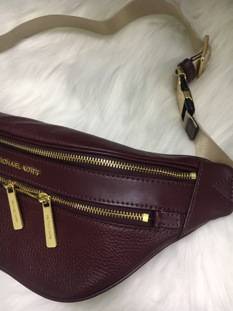 🌼Túi đeo chéo belt Bag Michael Kors ( Auth)