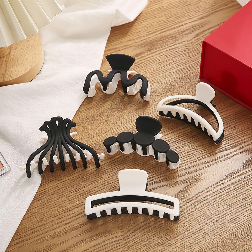 Kẹp Tóc Chữ M VANES1 Hình Hoa / Cá Mập Dễ Thương Cho Nữ