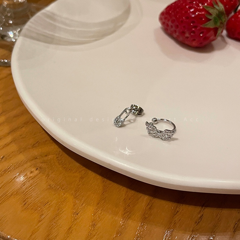 Khuyên Tai Hình Cánh Thiên Thần Đính Đá Thiết Kế Mới Cao Cấp Thời Trang