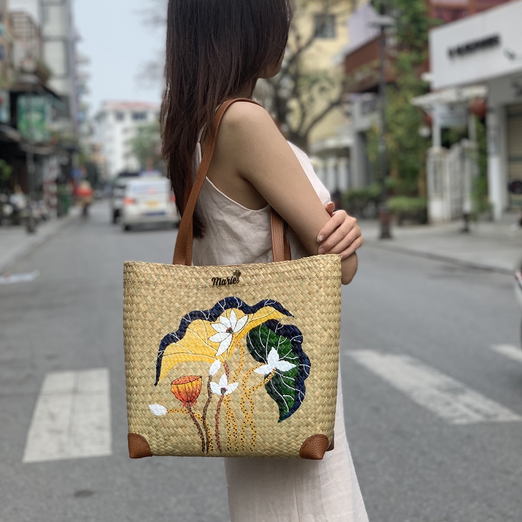 Túi cỏ bàng đeo vai Flora nhà HueMaries