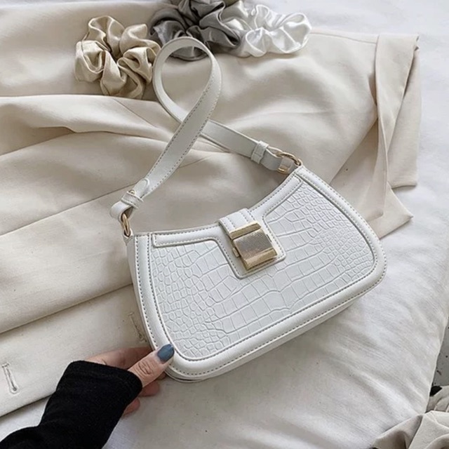 TÚI KẸP NÁCH KHOÁ VUÔNG DA SẦN HOT TREND