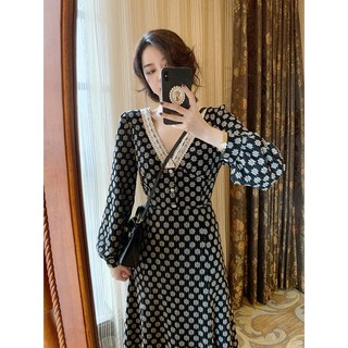 ĐẦM REN CỔ V DÀI TAY