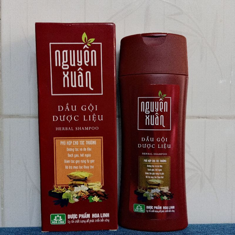 Dầu gội Dược liệu Nguyên Xuân nâu 200ml (Dành cho tóc thường)