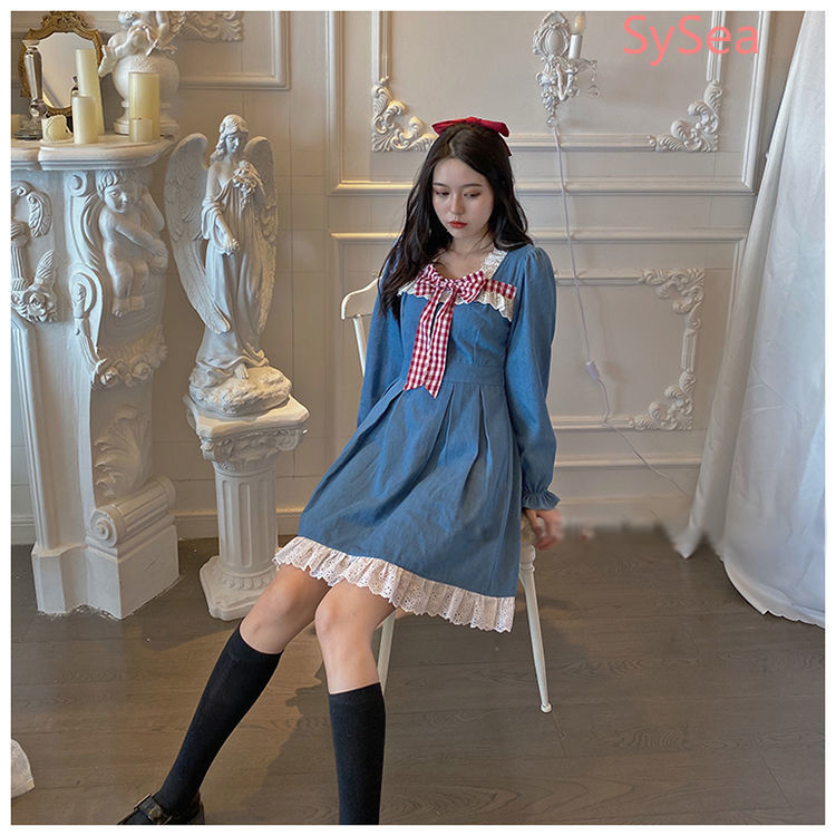 Đầm denim phối ren thiết kế phong cách lolita