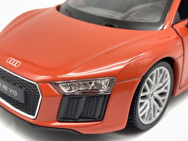 Xe Mô Hình Audi R8 V10 2016 1:24 Welly ( Đỏ )