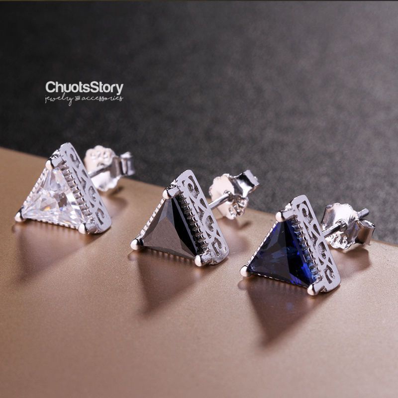 Khuyên tai nam nữ unisex tam giác đính đá, bông tai titan không gỉ thời trang - KTU0058 - ChuotsStory