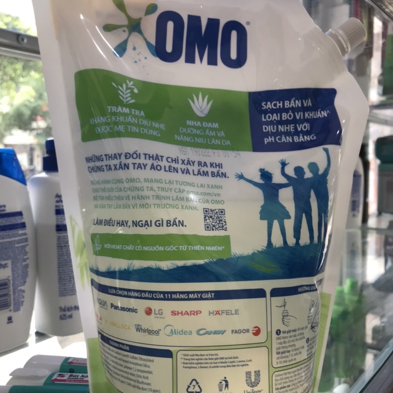 Nước Giặt OMO Matic cho Quần áo Em Bé 2kg