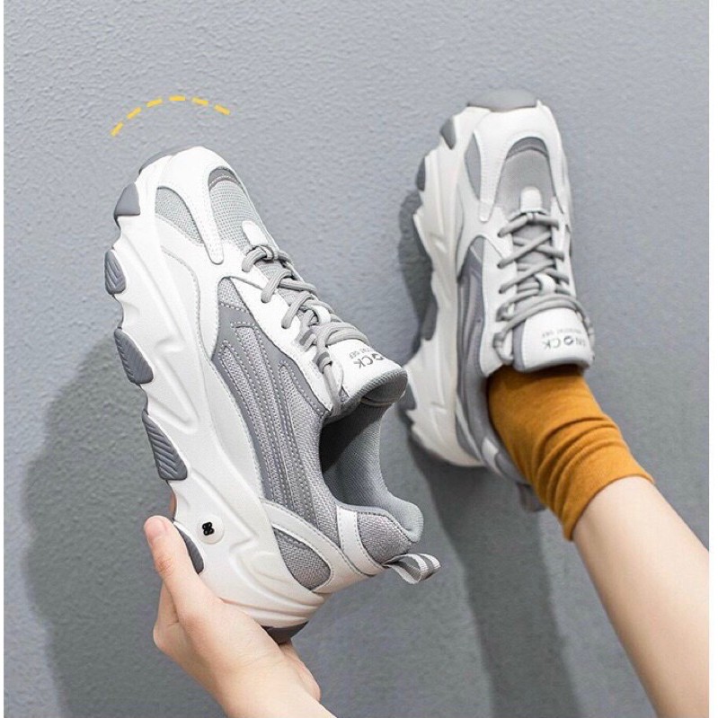 (video) giày thể thao nữ phản quang sườn (freeship)