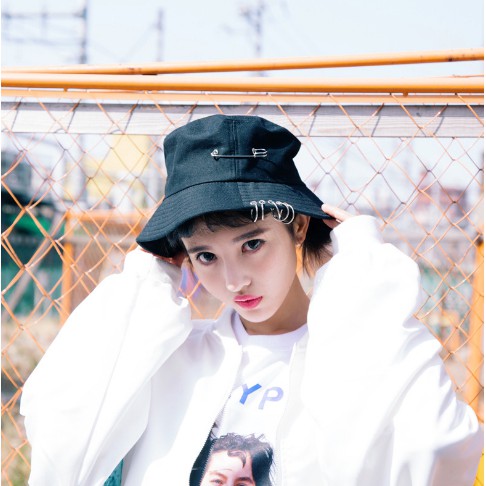 Mũ bucket xích kẹp J-Hope