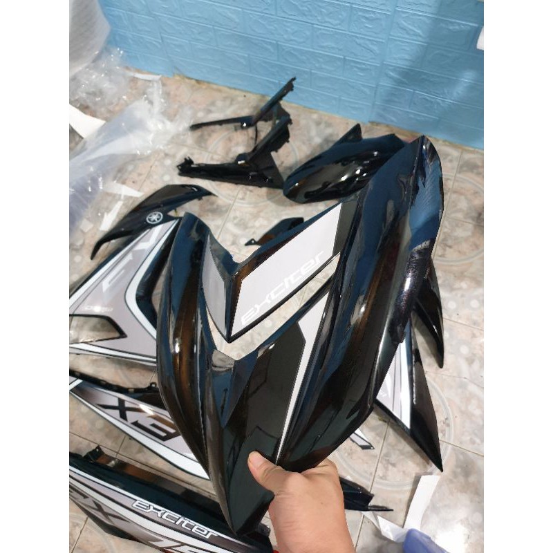 Dàn áo exciter 150 Đen Trắng